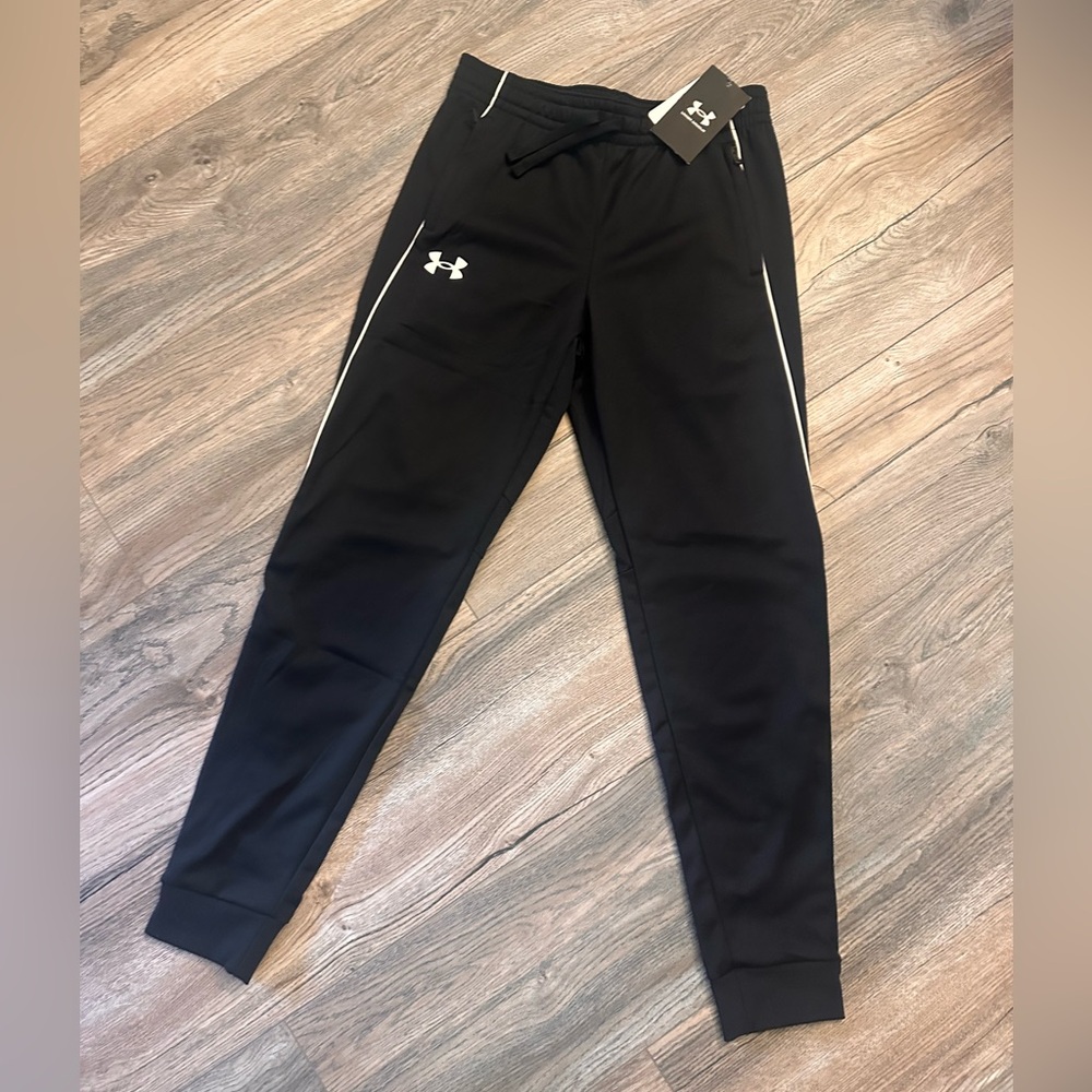 Under Armour Kids Black Pennant 2.0 Pants Sweatpants with White Stripe NEW